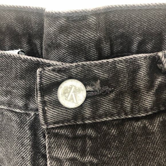 Calvin Klein vintage high rise mom style jeans. - Picture 8 of 13
